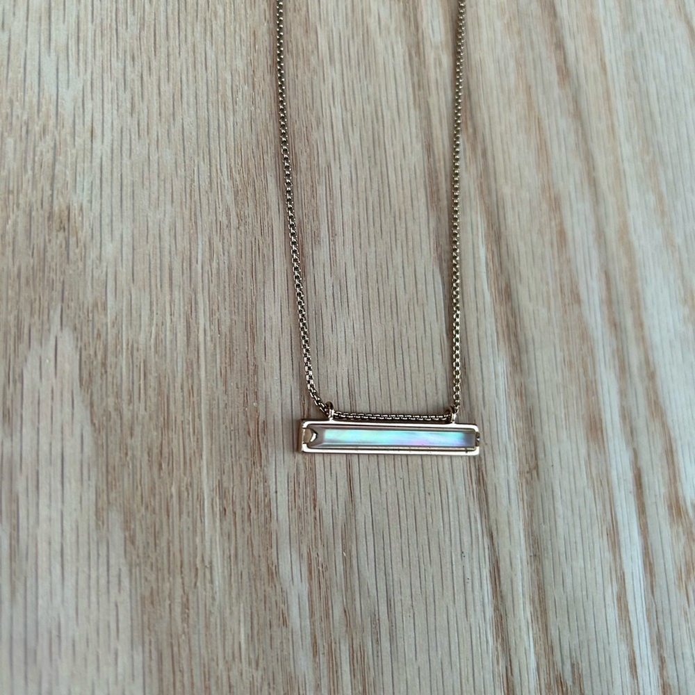 Kendra Scott Leonor Necklace